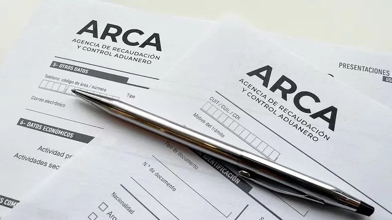 El informe anual del IARAF revela que la mayor parte de los impuestos que pagan los neuquinos termina en manos del Gobierno nacional